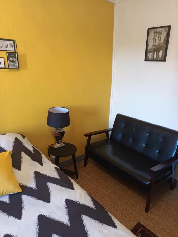 B&B Chambres "Chez Meme Germaine" Caramany Exterior foto